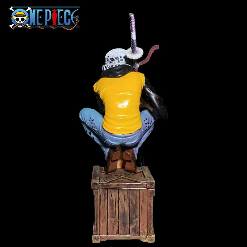 One Piece Anime Figure GK Squatting Trafalgar D. Water Law Manga Figma Action Figure Desktop Decor Collection Toy Gifts